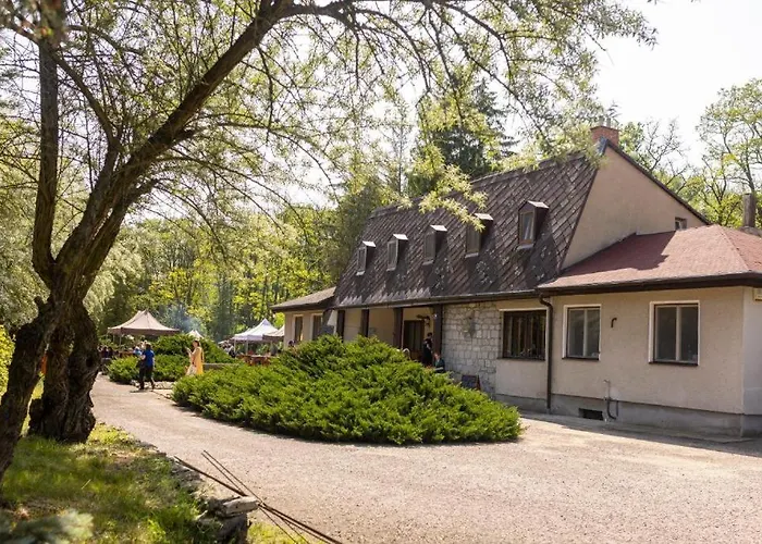 Lovecka Myslivna Lodge Hrusovany nad Jevisovkou